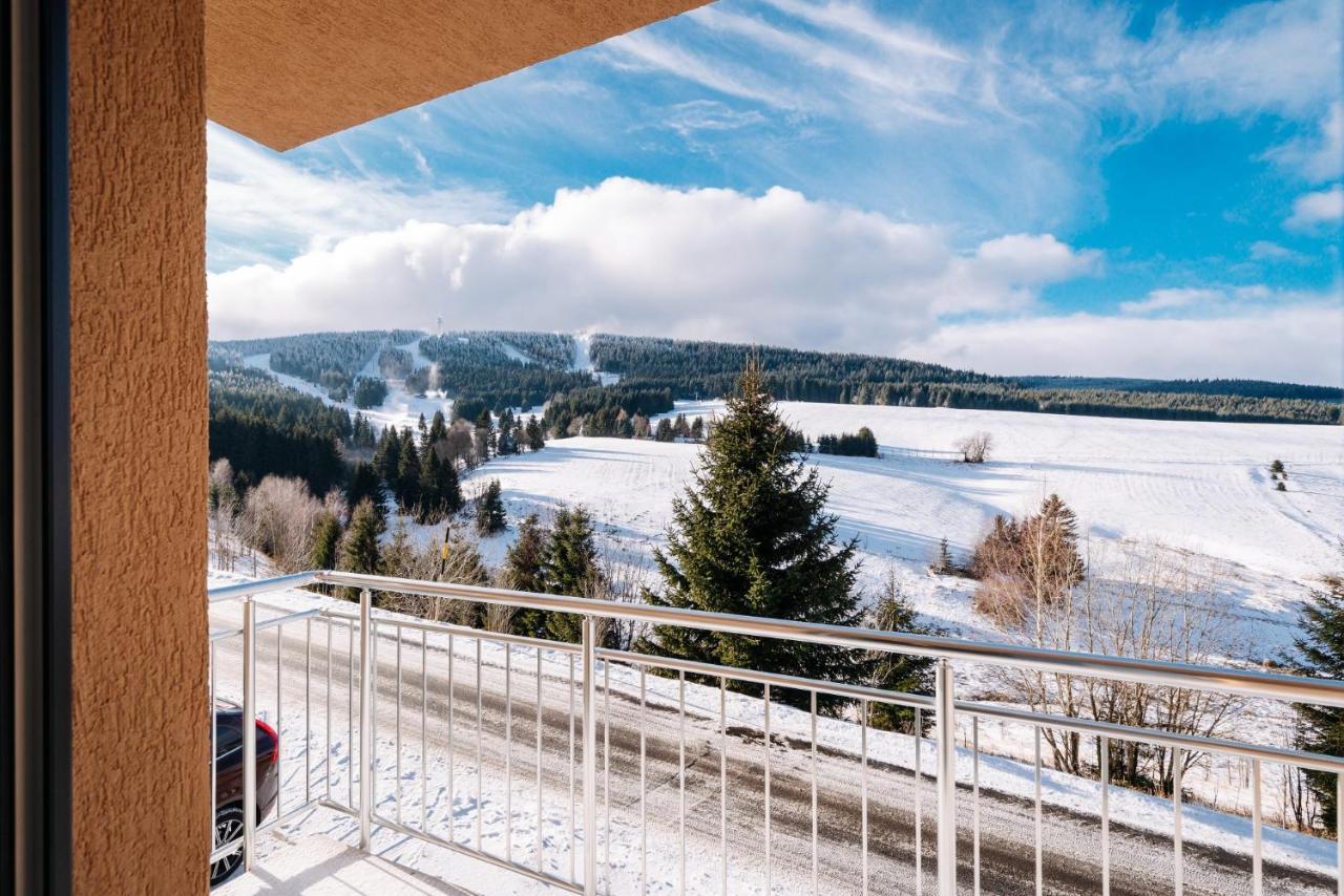 Apartment Hugo Klinovec Loučná pod Klínovcem Zewnętrze zdjęcie